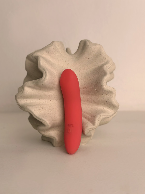 Мини вибратор Atom из премиального жидкого сликона (SENSORA)